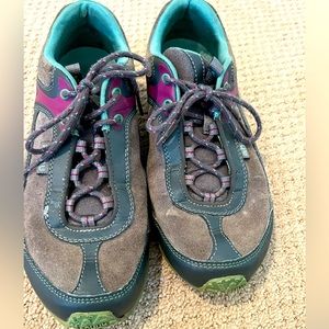 Ahnu Sneakers